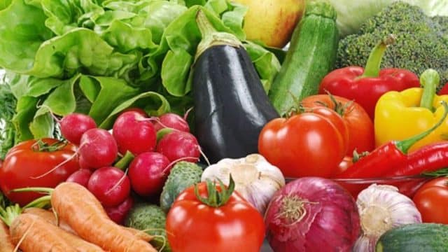 ¿Crudo o cocido? Esta es la forma más saludable de comer las verduras