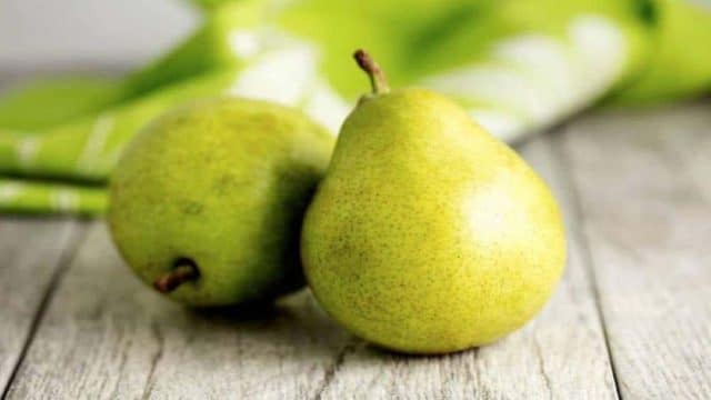 Las 10 razones por las que debes comer peras todos los días