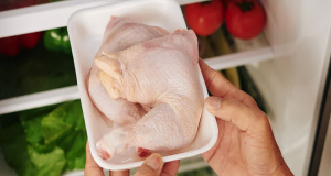 Cómo almacenar correctamente el pollo en el refrigerador sin que se ponga en mal estado