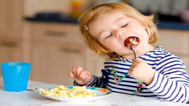Primeros alimentos: cinco recetas sencillas y nutritivas para bebés