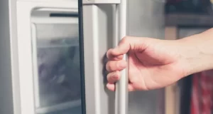 Haz esto y siempre tendrás hielo en tu congelador.